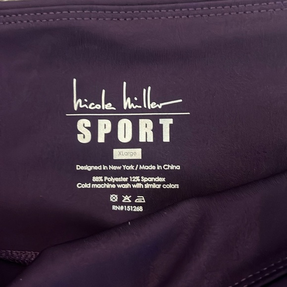Nicole Miller Sport Plum Purple Leggings Size Medium NEW NWT - Picture 4 of 4